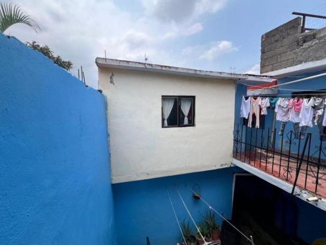 VENTA VECINDAD AV. UNIVERSIDAD CUERNAVACA MORELOS
