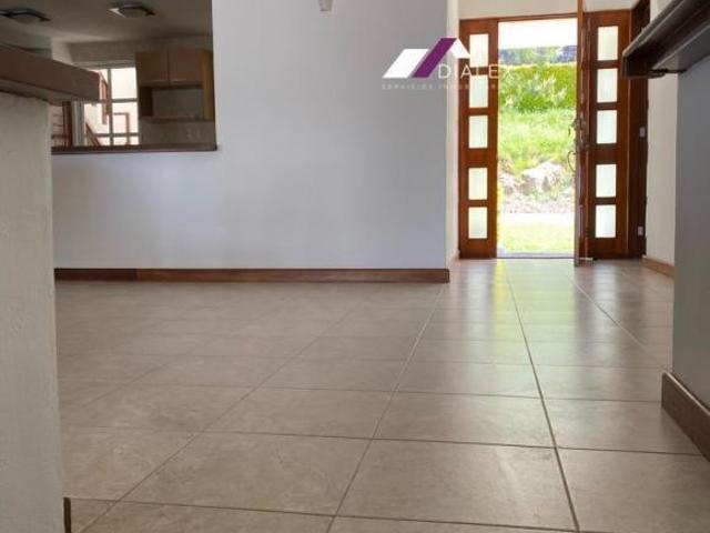 VENTA Villa en CLUB DE GOLF LA GRAN RESERVA Ixtapan de la Sal, Estado de México TERRAZA Y JACUZZI