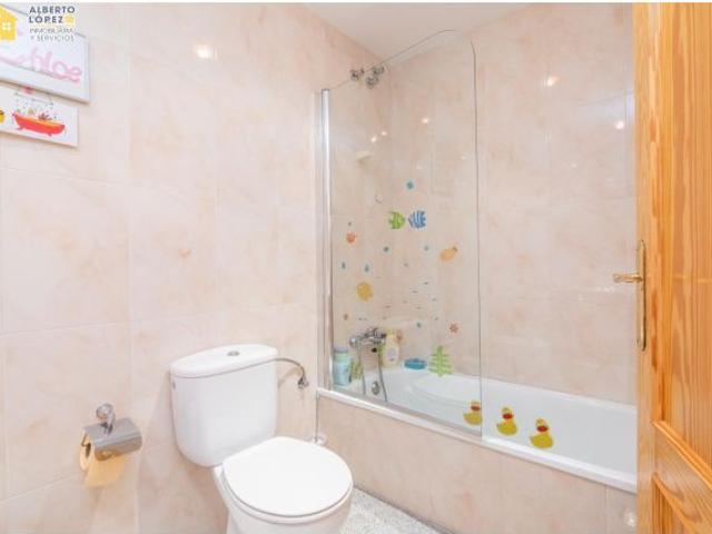 Venta vivienda VPO con plaza de garaje en Elche ciudad