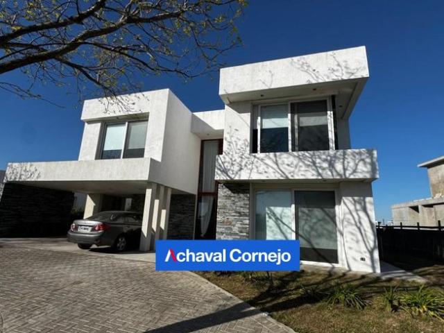 Venta y alquiler ANUAL Casa al agua 4 dormitorios y muelle Barrio Marinas, Puertos