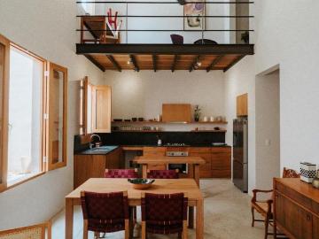Venta y Renta de Casa arquitect?nica en Garc?a Gin?res de 2 Habitaciones