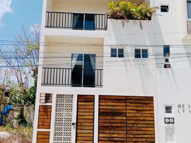 VENTA Y RENTA Edificio completo en la entrada de Tulum cerca de las ruinas