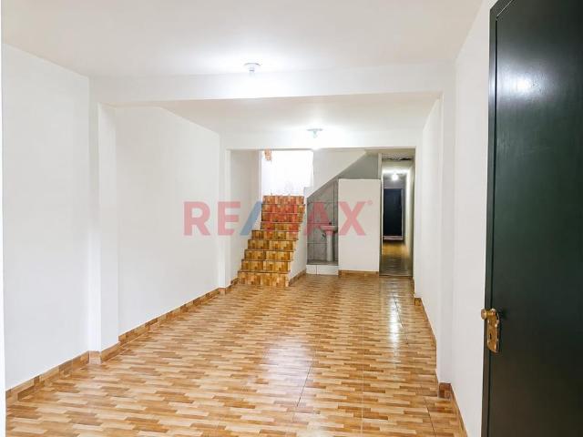 Venta Acogedora Casa Pasaje San Martin Zona Con Estratea Comercial