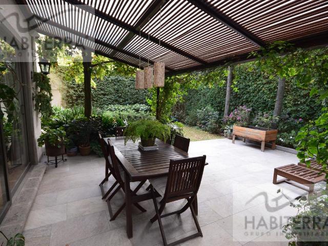 Venta agradable Casa en Lomas de Vista Hermosa