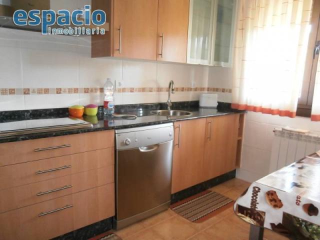 VENTA ADOSADO EN CAMPELO