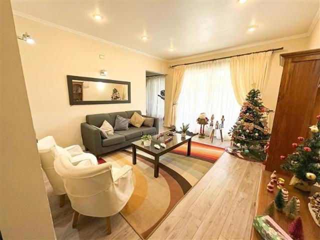 Venta Amplia Casa 4D/4B en Condominio Privado de Chillán. 4 Dormitorios por 8200.00 en Ñuble