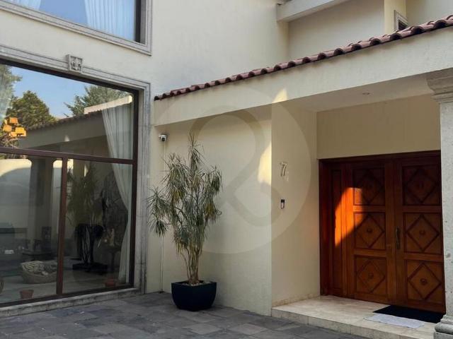 Venta Amplia Casa en Condominio Contadero