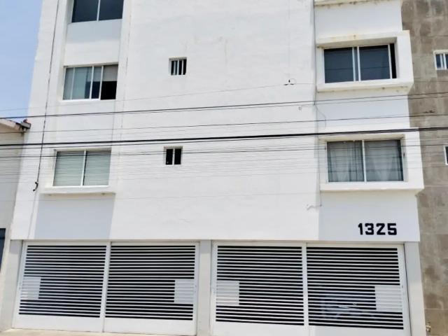Venta | bonito departamento en tercer piso | blvd. Hermenegi