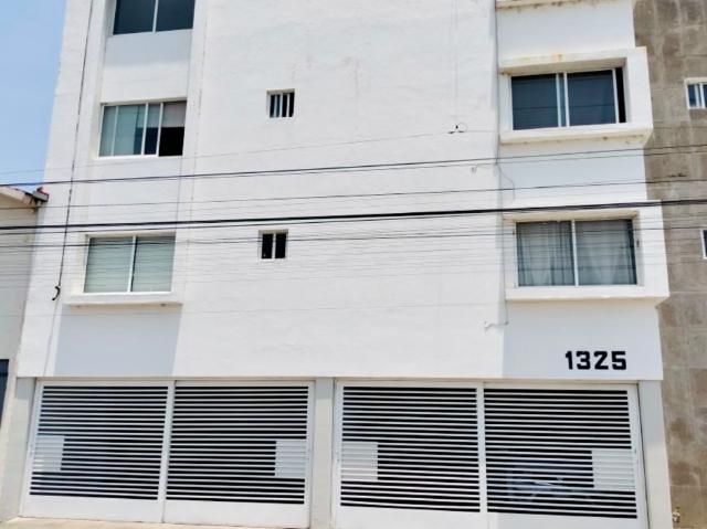 VENTA | BONITO DEPARTAMENTO | TERCER PISO | BLVD. HERMENEGILDO BUSTOS | COL. VALLE DEL MORAL | 3 REC