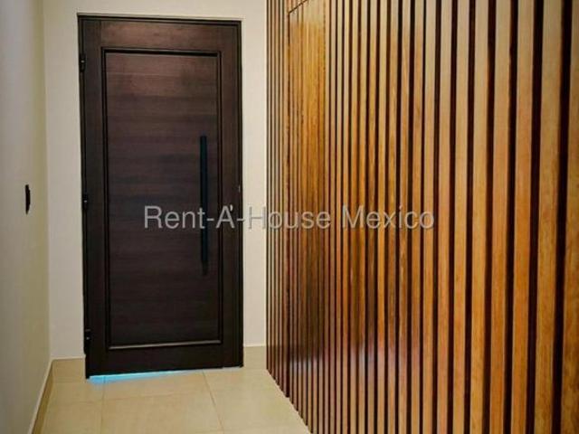 Venta bonita casa en Condado del Valle C.C. & Residences Metepec