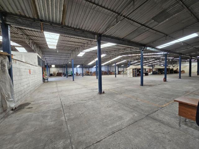VENTA BODEGA A UNA CUADRA AVENIDA TOLLOCAN, TOLUCA