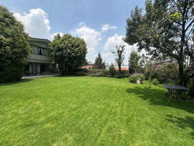 VENTA BOSQUES DE LAS LOMAS FINA CASA EN CONDOMINIO