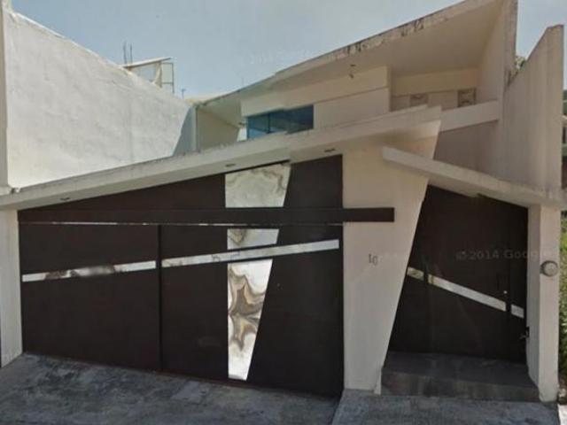 VENTA, CALLE TLALOC COL. ANAHUAC MUN. XALAPA C.P. 66369 VERACRUZ