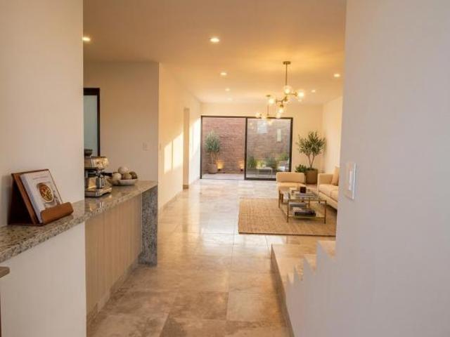 VENTA CAS EN BOSQUES DEL PEDREGAL ZONA UNIVERSISDAD IBERO