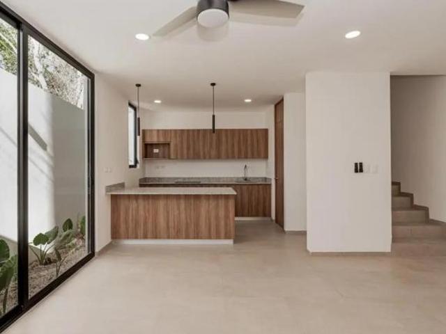 Venta Casa Merida Poniente, Real Montejo 3 habitaciones
