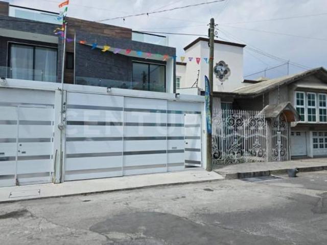 VENTA CASA NUEVA ARBOLEDAS DE LOMA BELLA!