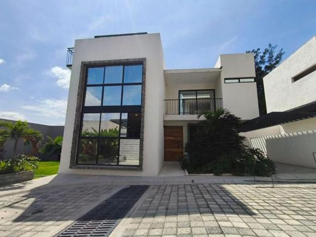 VENTA CASA OAXTEPEC MORELOS