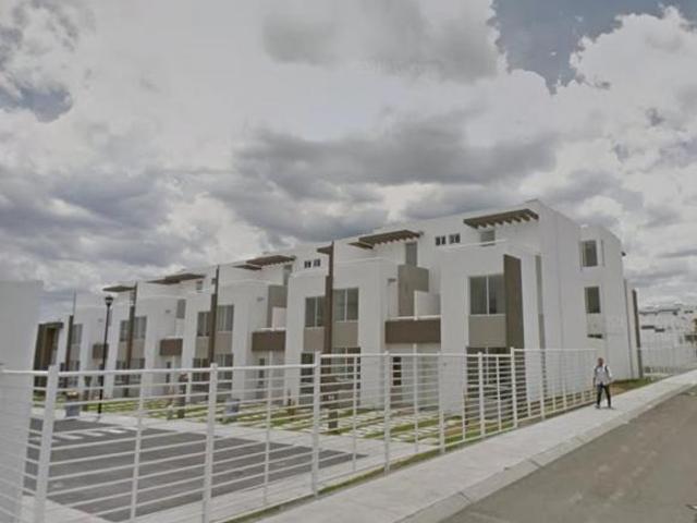 Venta Casa Av. Puente de la Reina, Santiago de Querétaro, Qro. A S F D Z