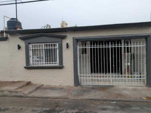 Venta Casa al norte? una planta cerca de Plaza sendero?