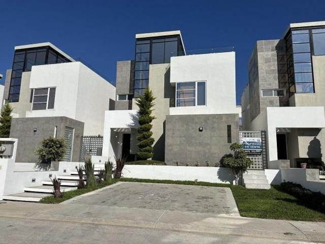 VENTA | CASA AMARALTA EN ROSARITO
