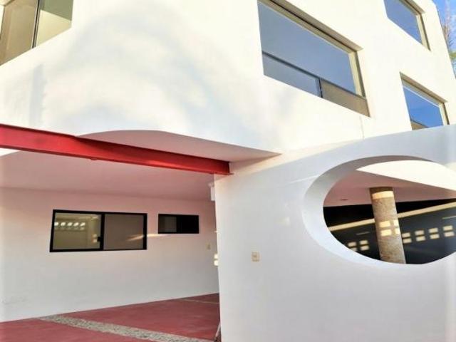 Venta Casa Arboledas: 6 Recamaras 2 Deptos5 Baños Cto Servicio Excelente Vista Ideal Inversionista