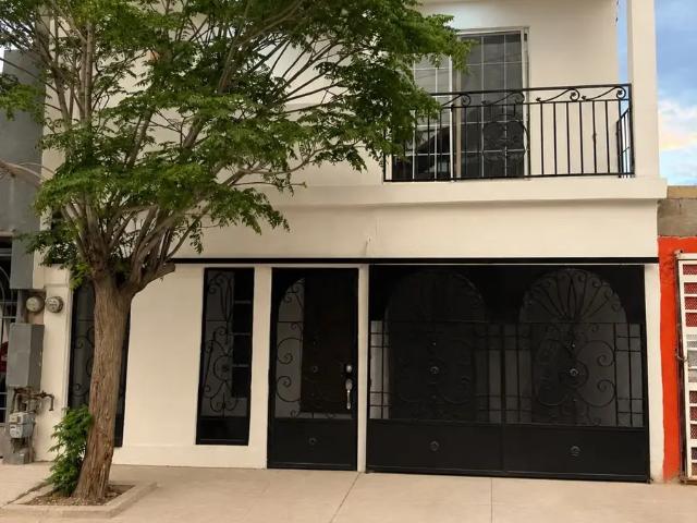 VENTA CASA AREA IMSS 66