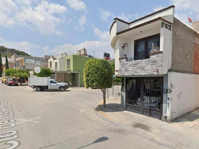 VENTA CASA CTO. DE LOS ROBLES CDAD. SATELITE