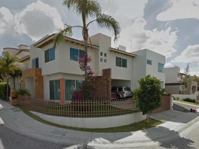 VENTA CASA CUMBRES DEL LAGO JURIQUILLA QUERETARO
