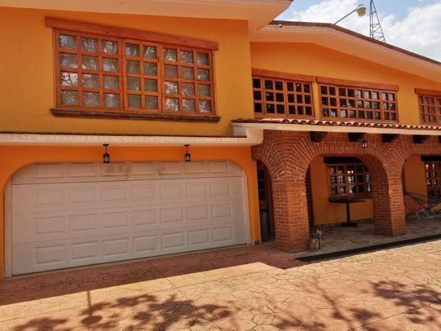 VENTA CASA C?NTRICA EN VILLA DEL CARB?N