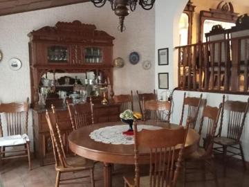Venta Casa Céntrica con Recamara en PB