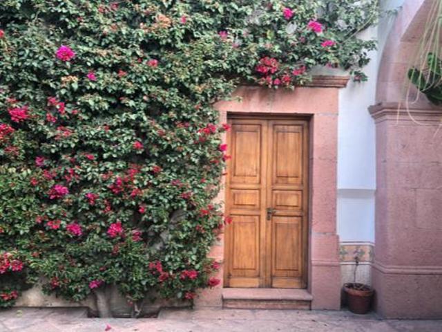 VENTA CASA CENTRO HISTORICO QUERETARO IDEAL PARA HOTEL BOUTIQUE