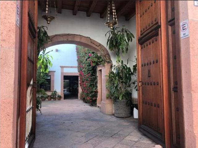 VENTA CASA CENTRO HISTORICO QUERETARO IDEAL PARA HOTEL BOUTIQUE