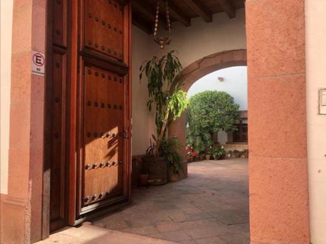 VENTA CASA CENTRO HISTORICO QUERETARO IDEAL PARA HOTEL BOUTIQUE
