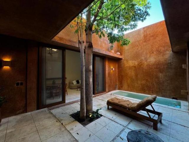 VENTA CASA CHALET EN EL CENTRO DE MÉRIDA CERCA DE PASEO MONTEJO