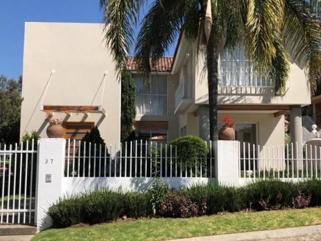Venta casa club de golf Gran Reserva Ixtapan de la Sal, Edo. Mex