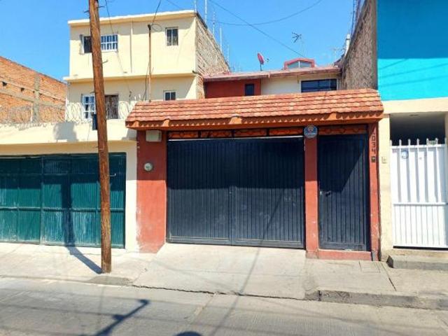 VENTA CASA COL. LA MODERNA