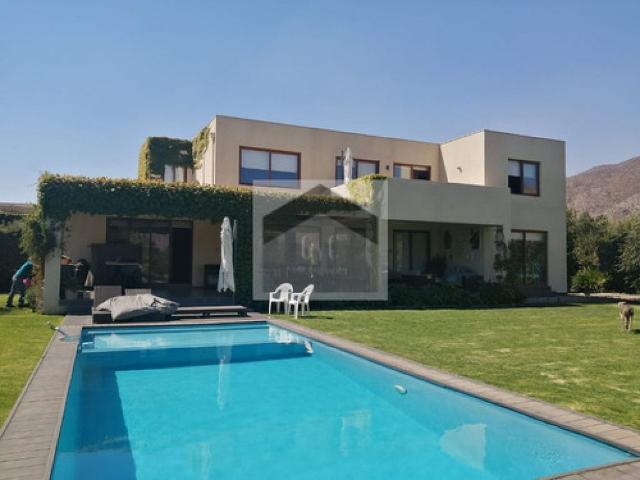 Venta Casa Colina brisas de chicureo, gran casa mediterranea