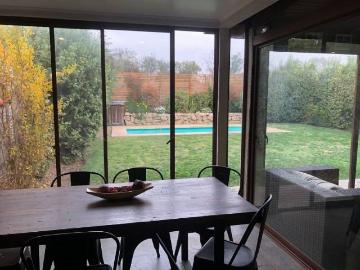 Venta casa colina casa como nueva en condominio santa helena chicureo