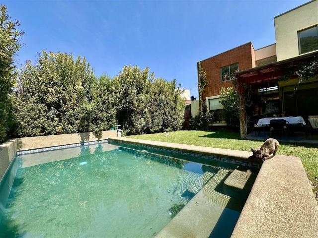 Venta Casa Colina Condominio de La Luz