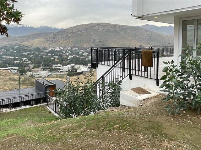 Venta Casa Colina Condominio La Reserva