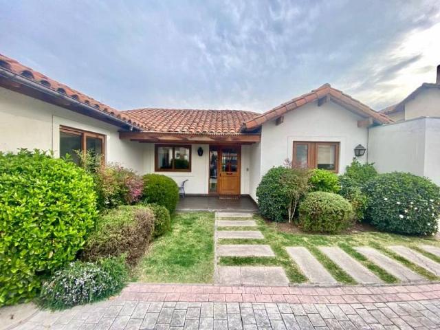 Venta casa colina condominio los maderos