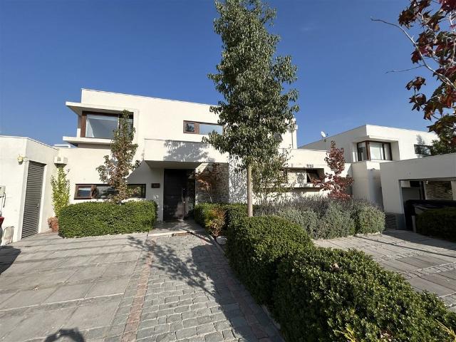 Venta Casa Colina Guay guay piedra roja