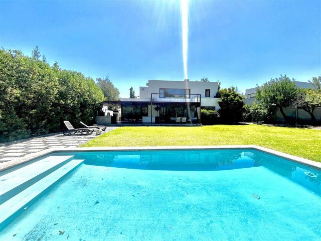 Venta Casa Colina Piedra Roja