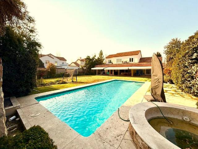 Venta Casa Colina Piedra Roja