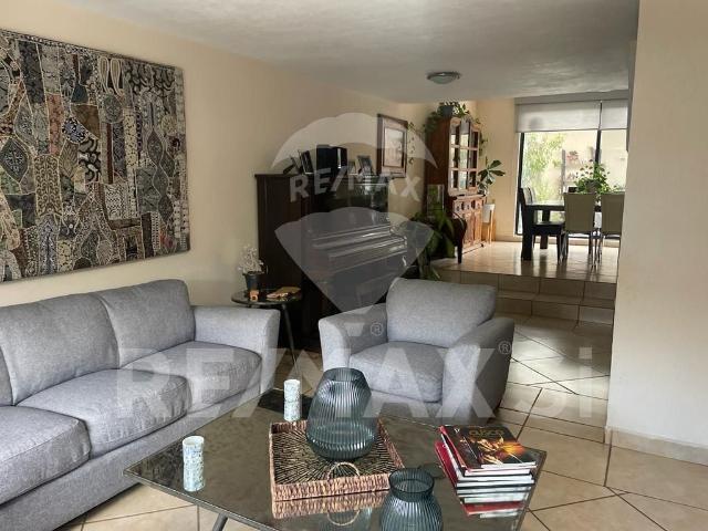 VENTA CASA COLINAS DEL CIMATARIO