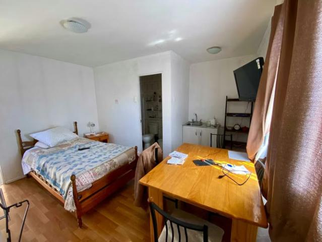 Venta casa comercial esquina estratégica 1830 | dormitorios por 7000.00 en La Serena
