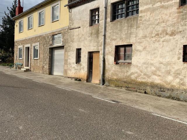 VENTA CASA CON ALMACEN Y TERRENO EN VILLANDIEGO