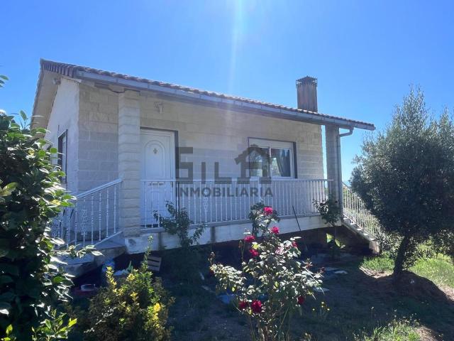 VENTA CASA CON FINCA EN ZONA BEIRO