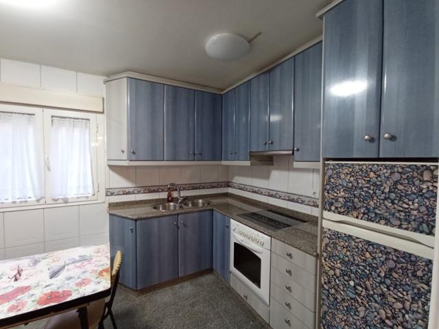 VENTA CASA CON JARDIN BARCENA DEL BIERZO