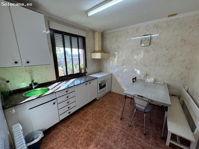 VENTA: Casa con jardín en Cueto